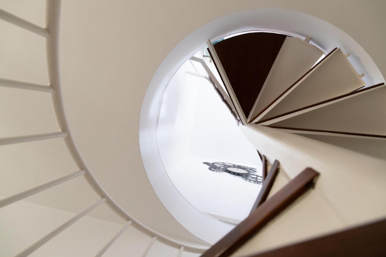 Spiral Stairs Duplex Apartment Figueres  Exterior foto