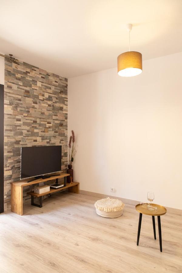 Spiral Stairs Duplex Apartment Figueres  Exterior foto